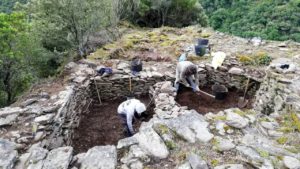 Excavación arqueológica para determinar el origen de la Ribeira Sacra en la ribera de Vilachá